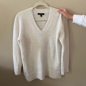White heathered v neck sweater